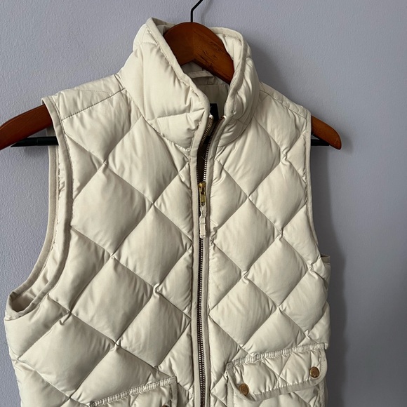 J. Crew Off-White Puffer Vest with Gold-Tone Zipper - Picture 2 of 7